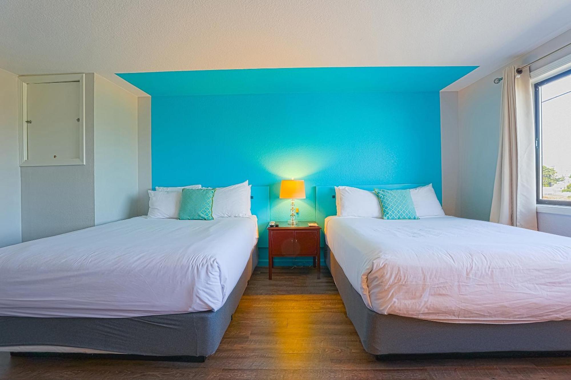 Coast River By Oyo Hotel 2*